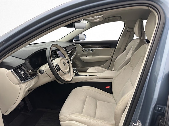Volvo V90 12 of 30