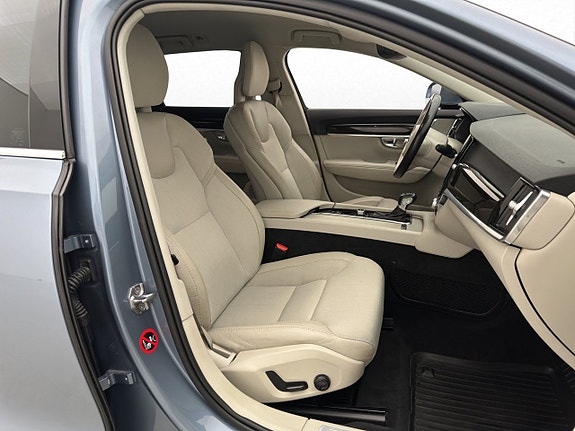Volvo V90 27 of 30