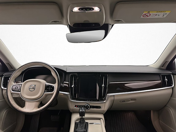Volvo V90 13 of 30