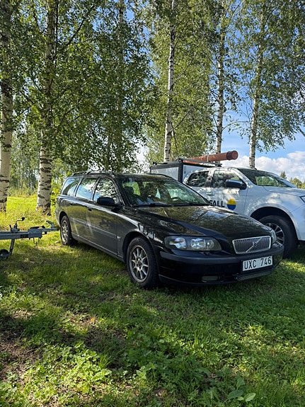 Volvo V70 2 of 5