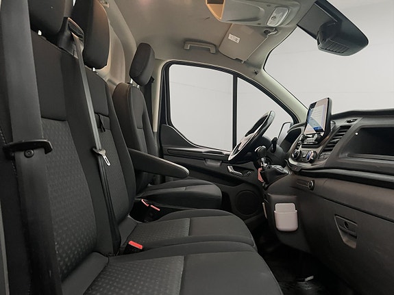 Ford Transit Custom 26 of 30