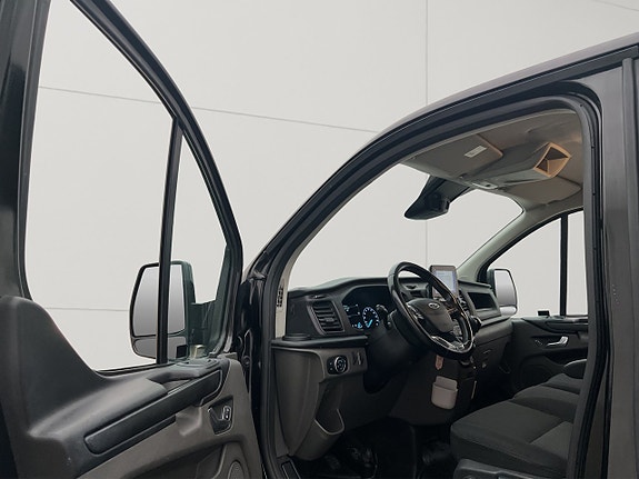 Ford Transit Custom 16 of 30