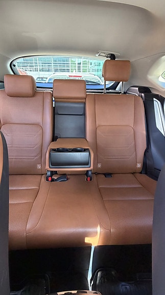 Lexus NX300h 9 of 13