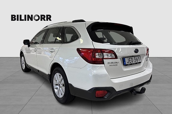Subaru Outback 2 of 11