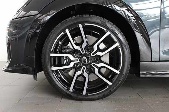 MINI Cooper C 6 of 10