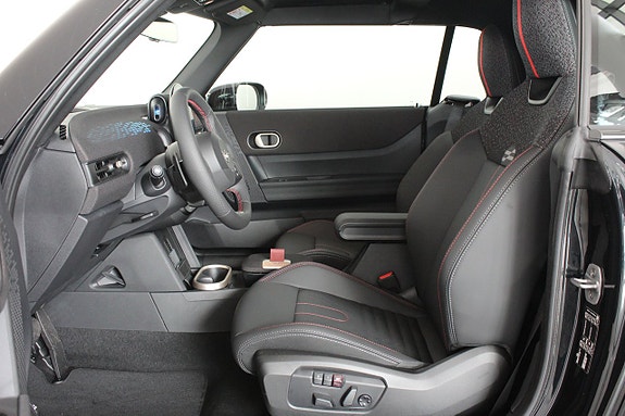MINI Cooper C 7 of 10