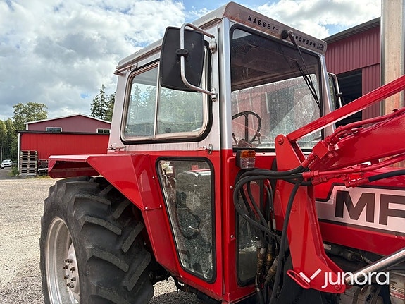 Traktor - Massey Ferguson 590 4WD 10 of 30