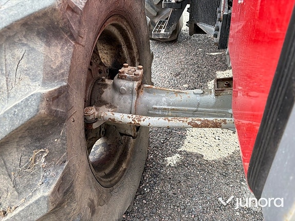 Traktor - Massey Ferguson 590 4WD 19 of 30