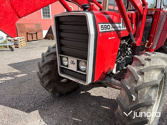 Traktor - Massey Ferguson 590 4WD 7 of 30