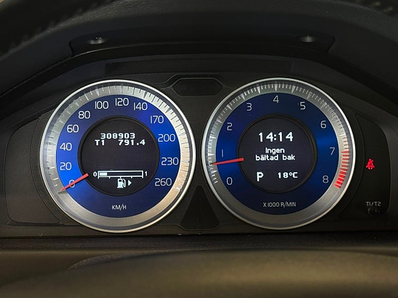 Volvo V70 16 of 19