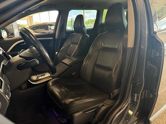 Volvo V70 7 of 19