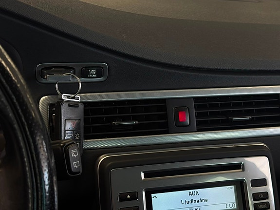 Volvo V70 17 of 19