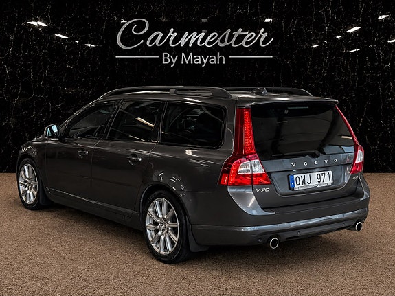 Volvo V70 3 of 19