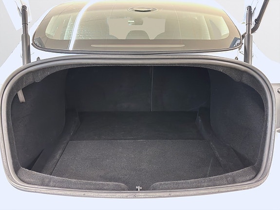 Tesla Model 3 14 of 20