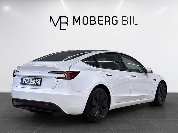 Tesla Model 3 5 of 20