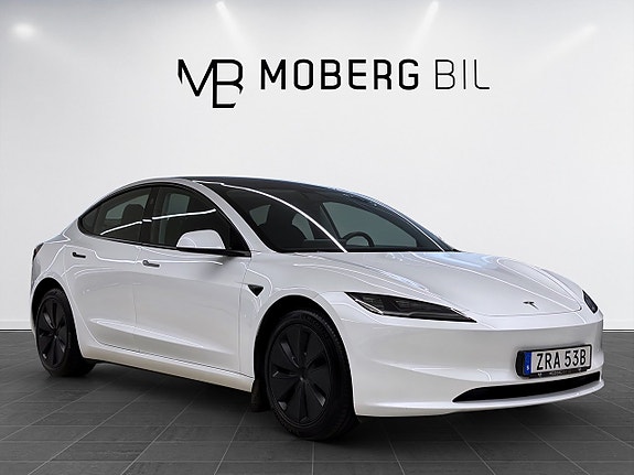 Tesla Model 3 7 of 20