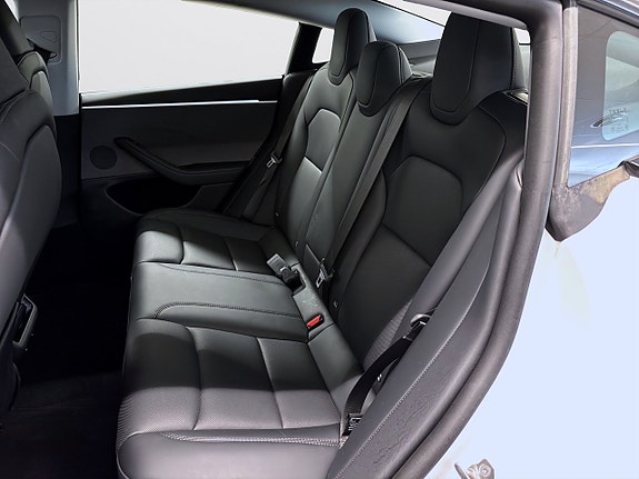 Tesla Model 3 10 of 20