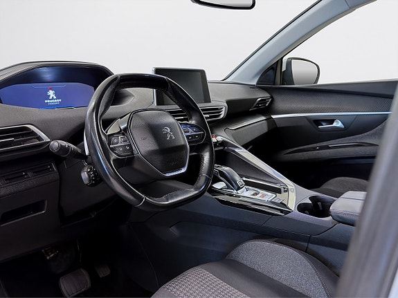 Peugeot 5008 8 of 18