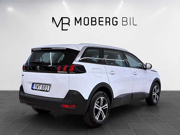 Peugeot 5008 4 of 18