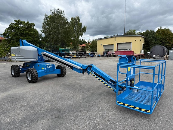 GENIE S-45 Bomlift – 15,7 m – 4WD – Nybesiktigad – Årsmodell 4 of 9