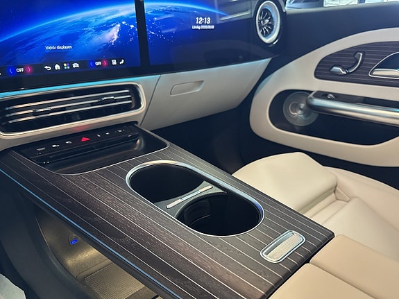 Mercedes-Benz CLA350 23 of 26