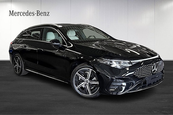 Mercedes-Benz CLA350 2 of 26