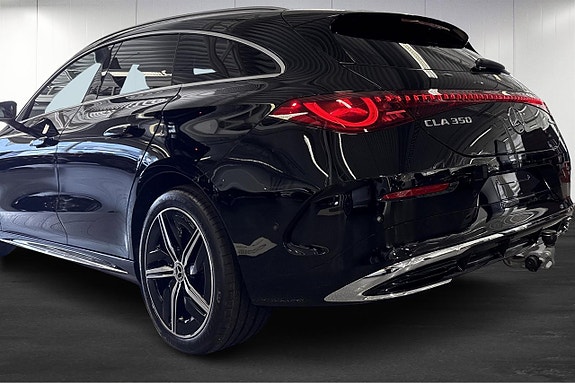 Mercedes-Benz CLA350 20 of 26