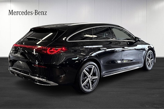 Mercedes-Benz CLA350 4 of 26