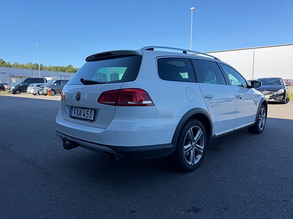 Volkswagen Passat Alltrack 15 of 27