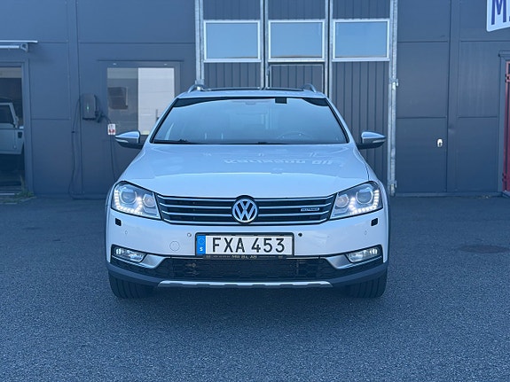 Volkswagen Passat Alltrack 6 of 27