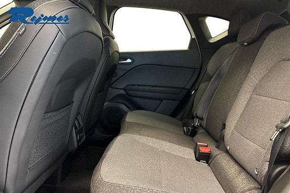 Renault Captur 8 of 19