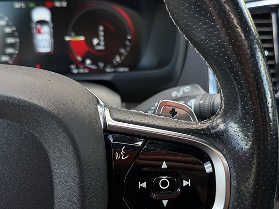 Volvo XC90 25 of 25