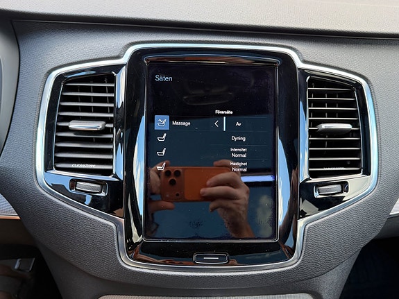 Volvo XC90 24 of 25