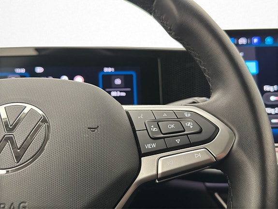 Volkswagen Passat 29 of 30