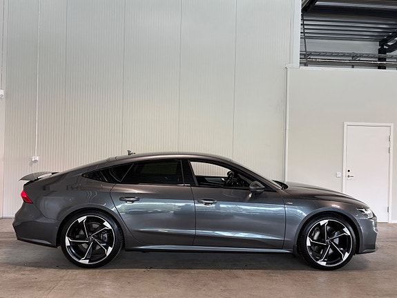 Audi A7 2 of 27
