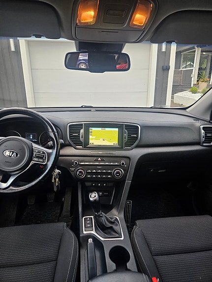 Kia Sportage 3 of 3