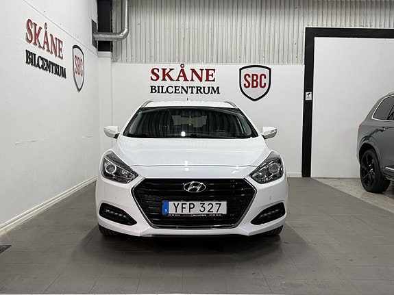 Hyundai i40 2 of 10