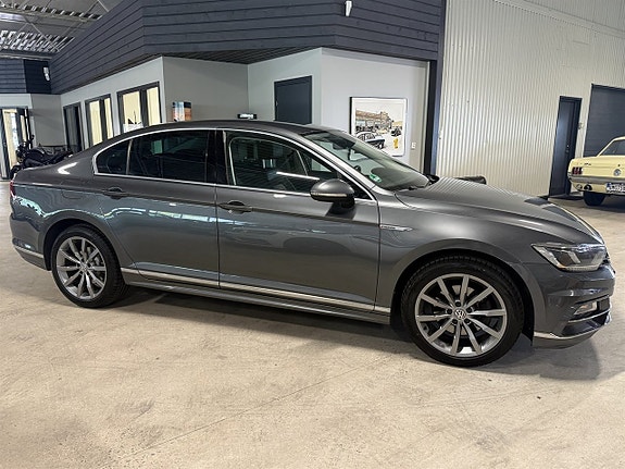 Volkswagen Passat 3 of 11