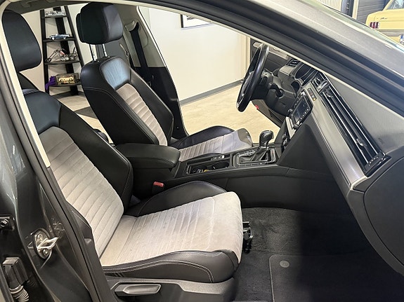 Volkswagen Passat 8 of 11