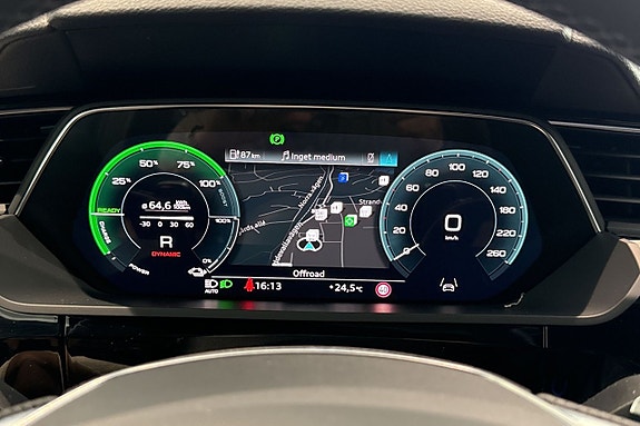 Audi Q8 e-tron 16 of 30