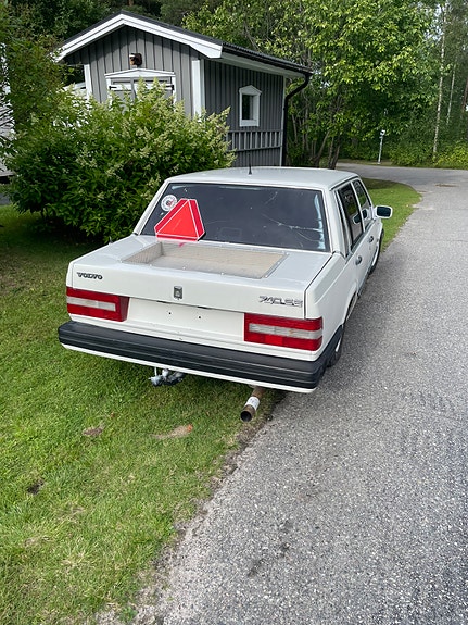 Volvo 740 7 of 8