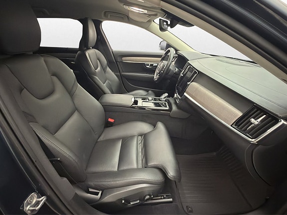 Volvo V90 12 of 30