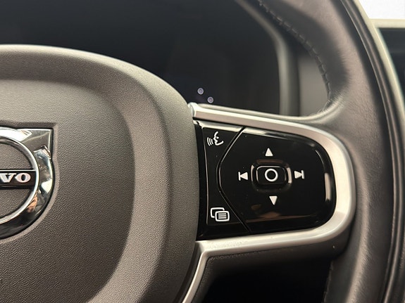 Volvo V90 27 of 30
