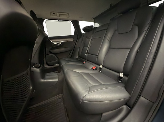 Volvo V90 15 of 30