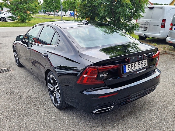 Volvo S60 7 of 16