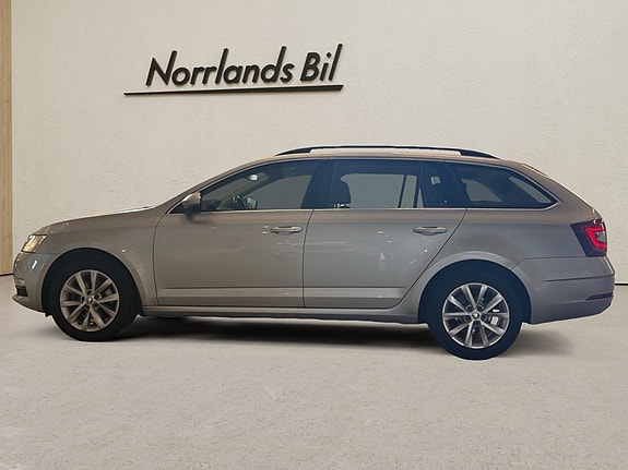 Skoda Octavia 5 of 11