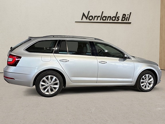 Skoda Octavia 9 of 11