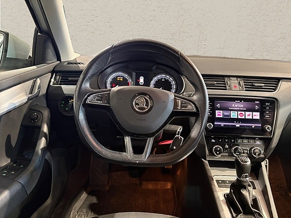Skoda Octavia 4 of 11
