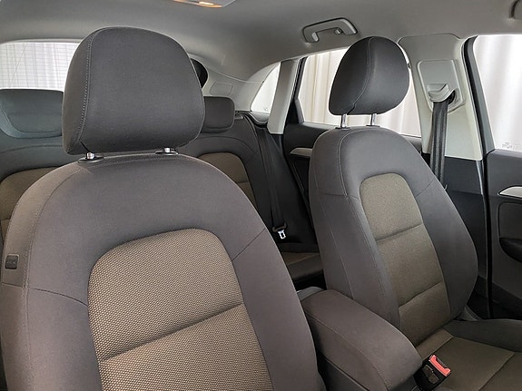 Audi Q3 8 of 11