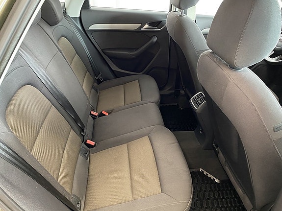 Audi Q3 4 of 11